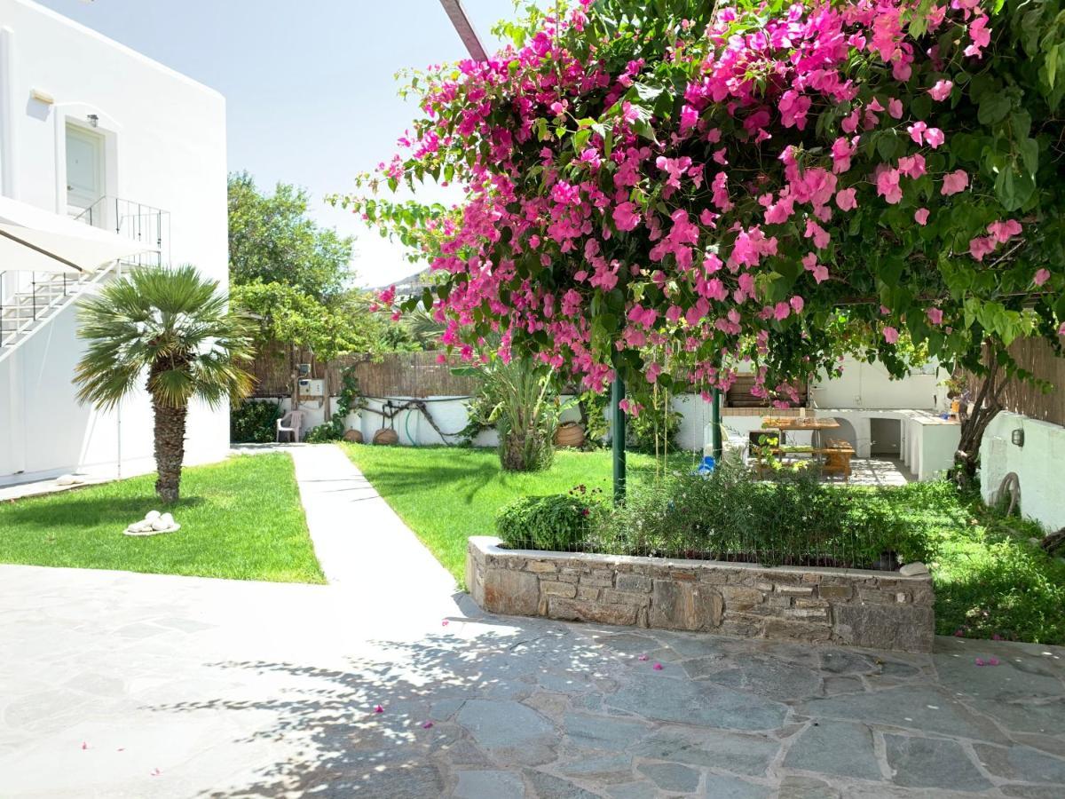 פארוס Rodia Studios & Apartments מראה חיצוני תמונה