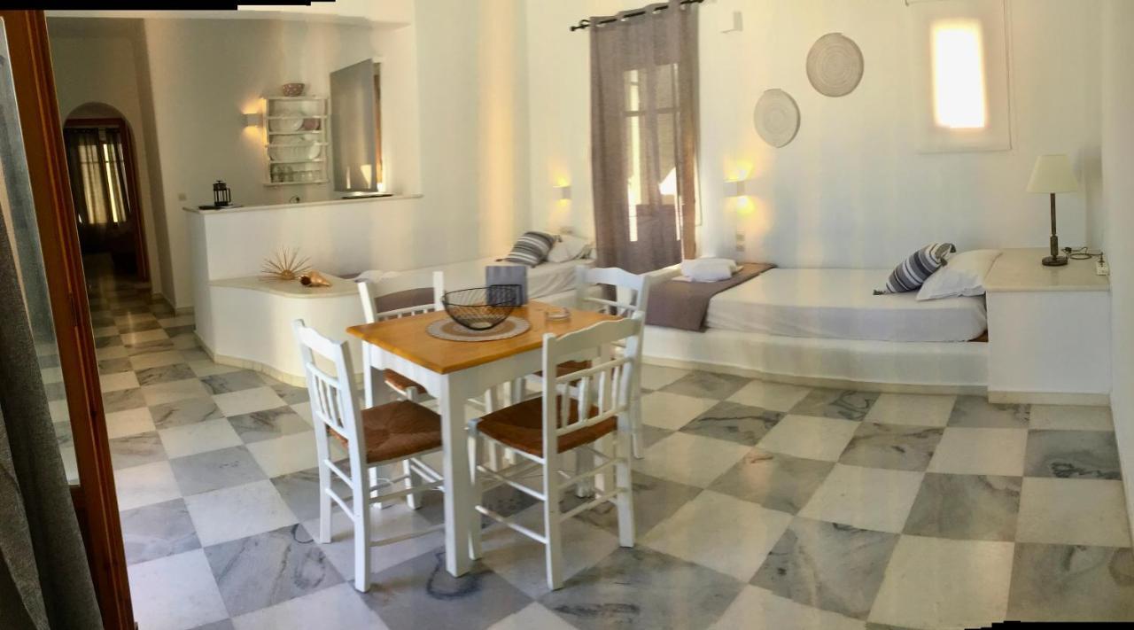 פארוס Rodia Studios & Apartments מראה חיצוני תמונה