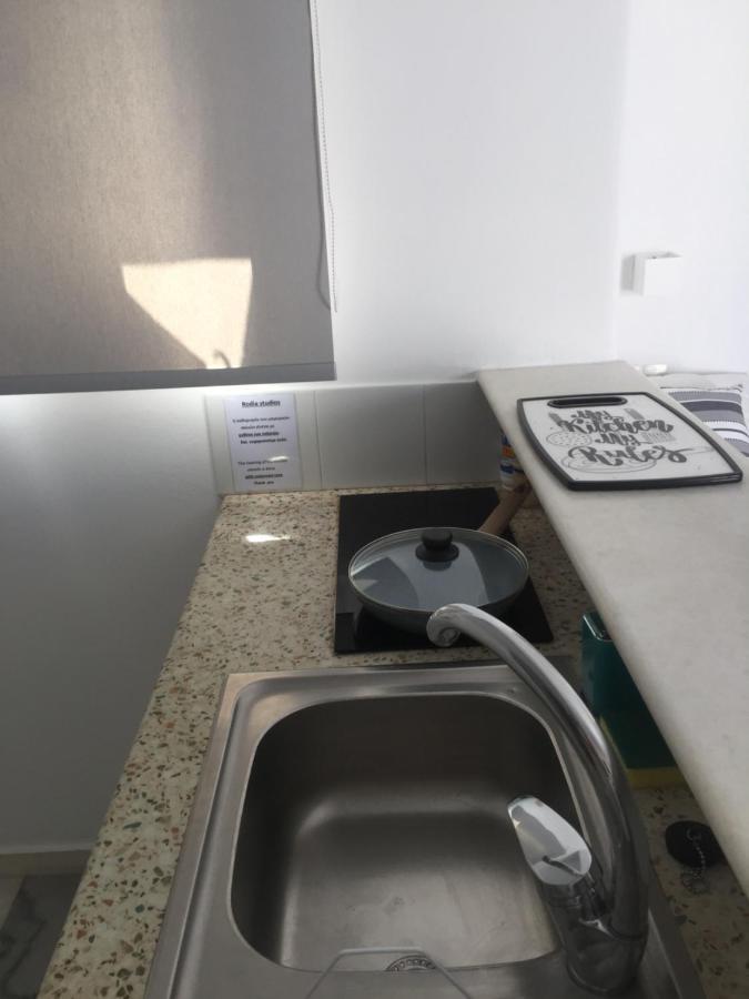 פארוס Rodia Studios & Apartments מראה חיצוני תמונה