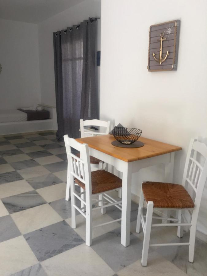 פארוס Rodia Studios & Apartments מראה חיצוני תמונה